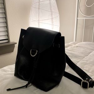 ✨URBAN OUTFITTERS BACKPACK✨✨